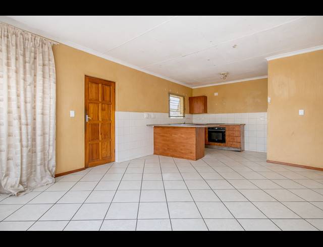 3 BEDROOM TOWNHOUSE FOR SALE IN HONEYPARK